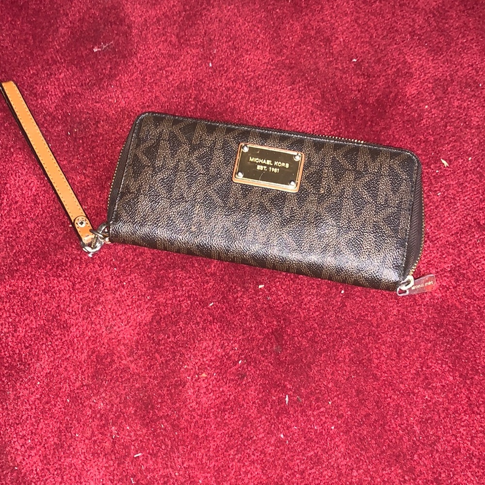 Michael KORS PURSE.